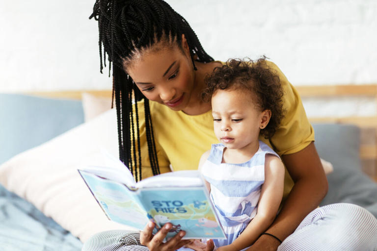 Reading nursery rhymes to babies helps them quickly learn language