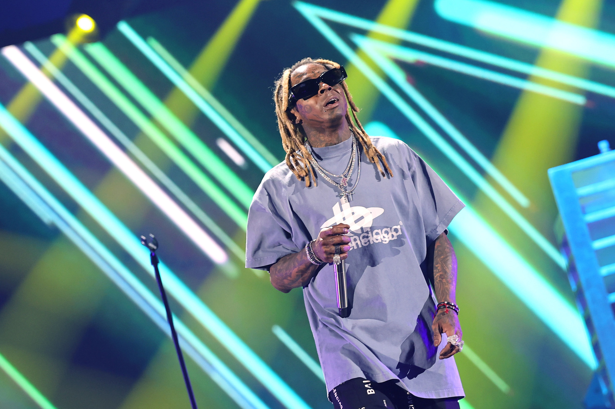 Lil Wayne Sued By Former Bodyguard Over Alleged 2021 Assault Gun Threat