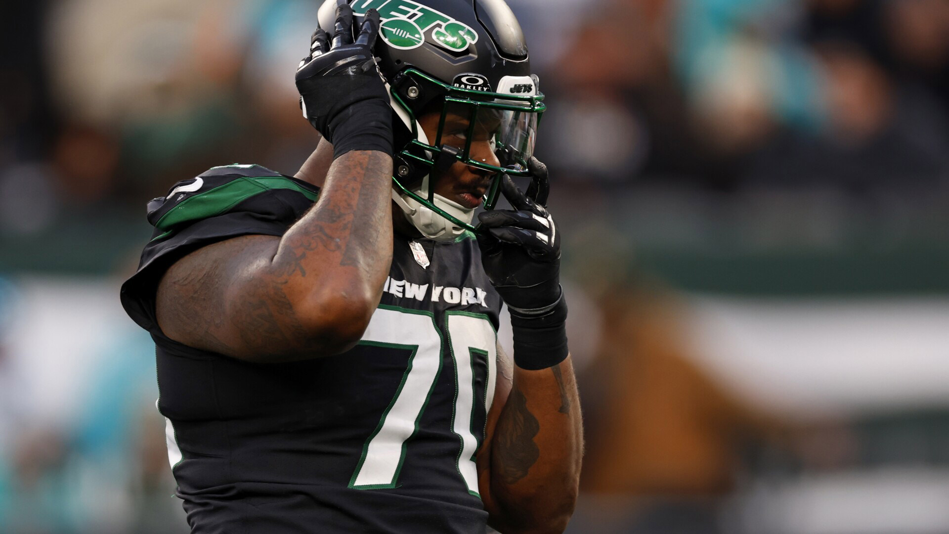 Jets place DL Quinton Jefferson on IR, sign DL Jalyn Holmes to active ...