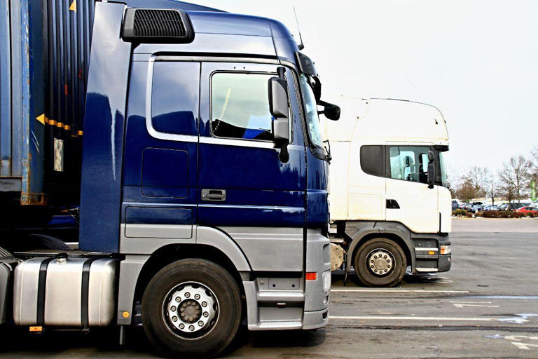 Introduction: Picking the right Heavy Goods Vehicle (HGV) training school is an essential step on the excursion to turn