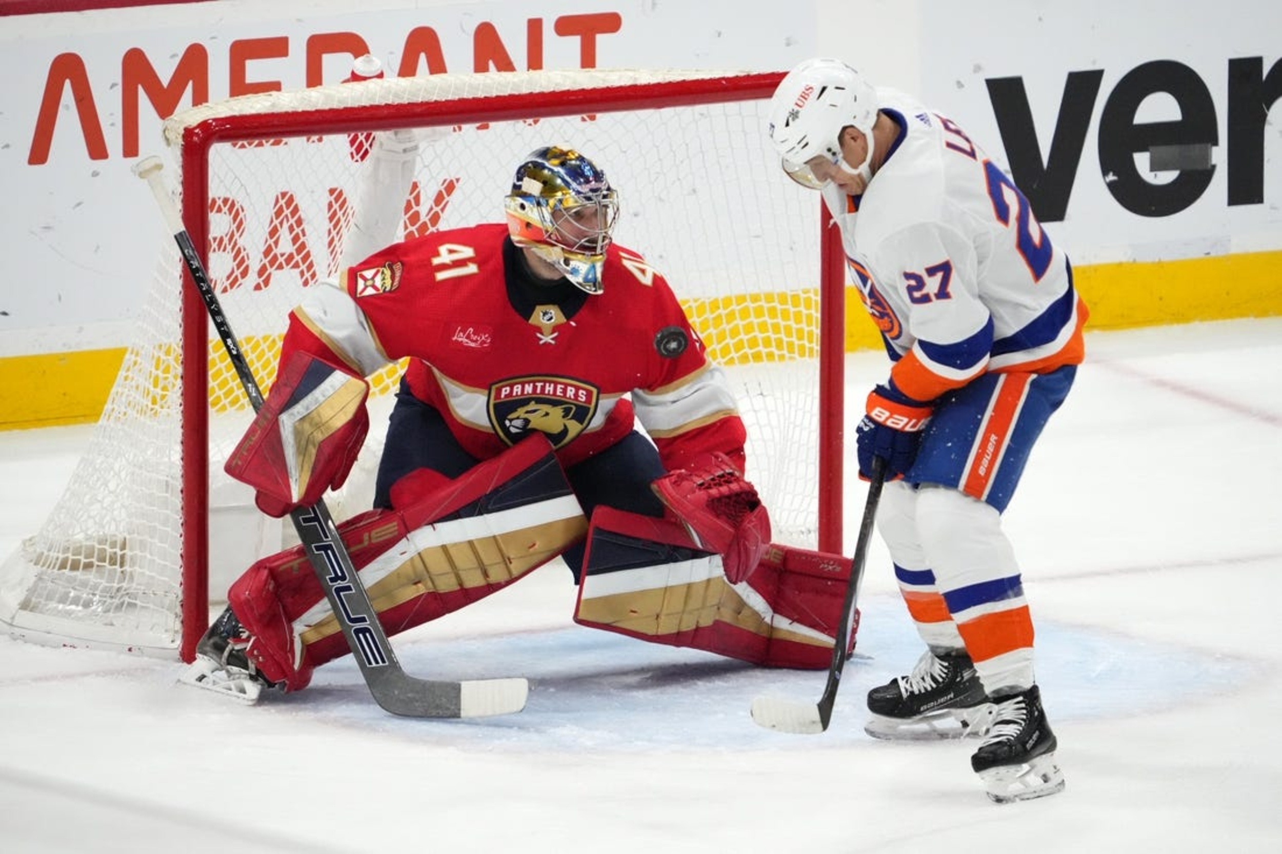 Islanders Stave Off Panthers Behind Ilya Sorokin’s 43 Saves