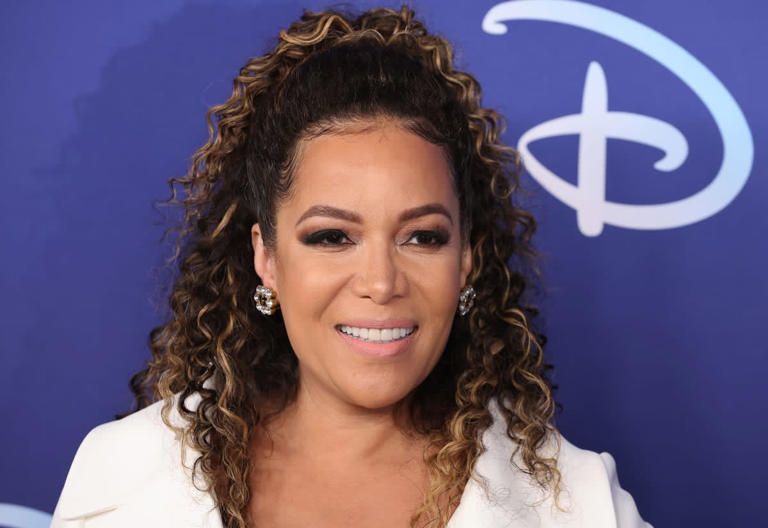 Here's Why 'The View' Host Sunny Hostin Left Knicks Game with Husband ...