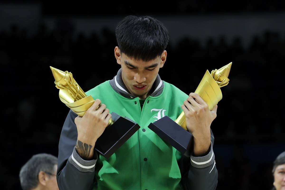 kevin quiambao officially crowned uaap men's mvp
