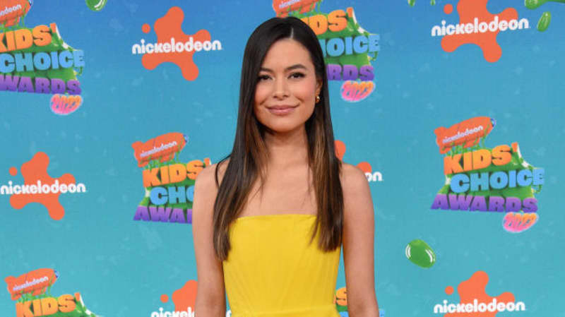 <p>Miranda Cosgrove – August 2011: The singer's tour bus collided with a truck, leaving the driver seriously injured and Cosgrove shaken.</p>