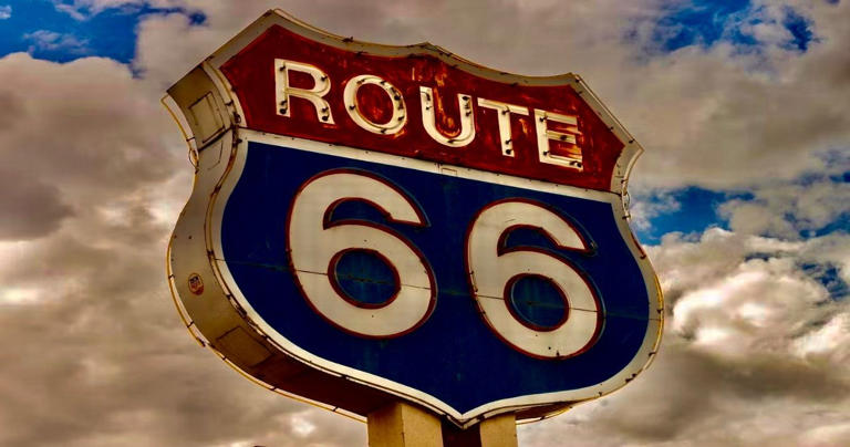 Road Trip Bucket List: 12 Major Cities To Stop At Along Route 66