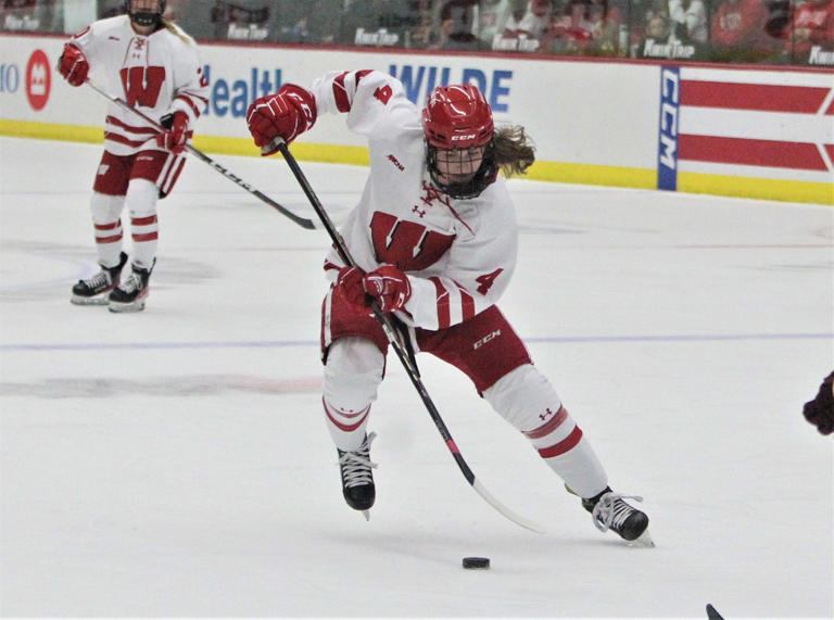 Wisconsin's Laila Edwards makes her mark and five former Badgers win ...