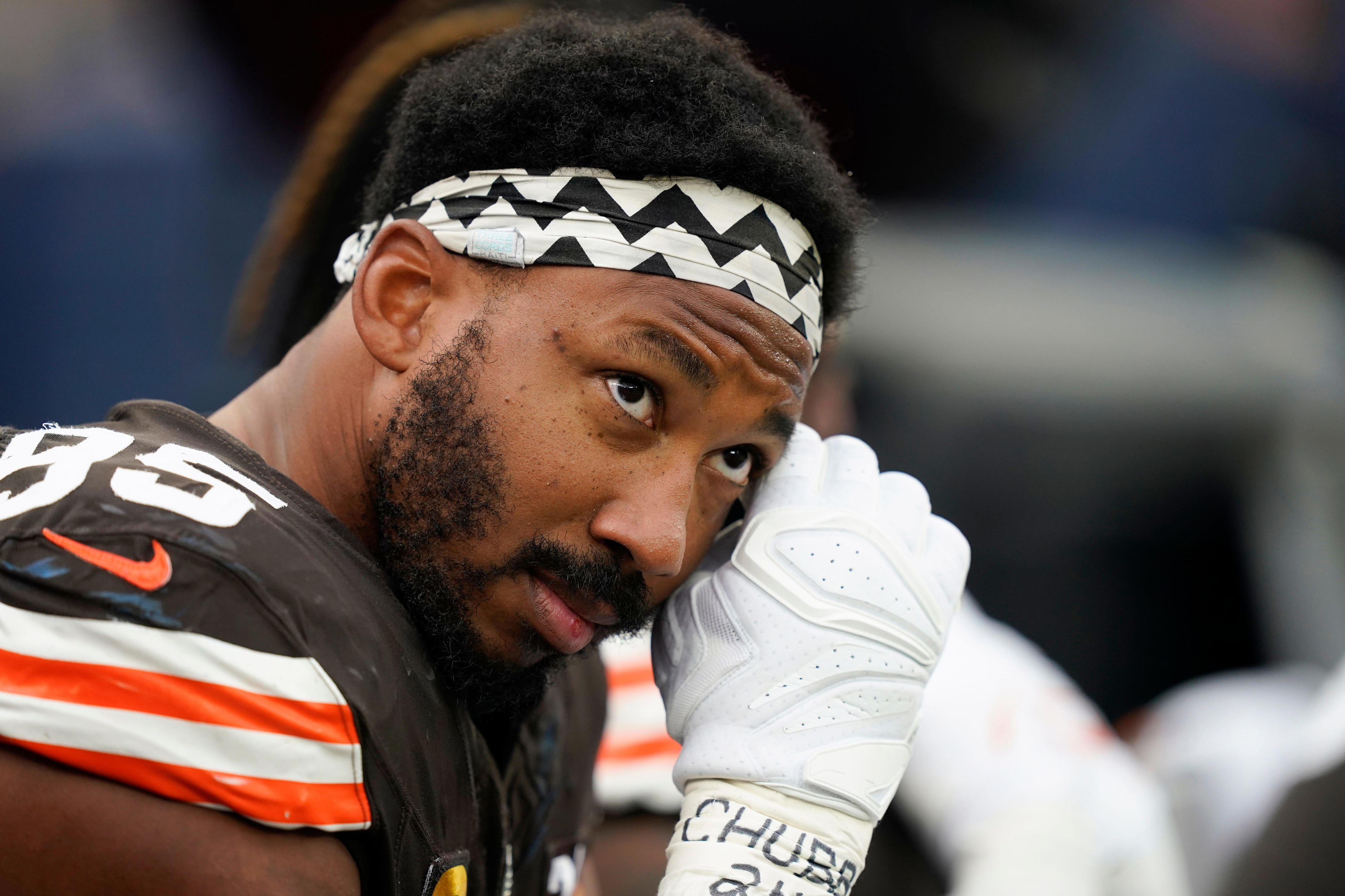 Browns Star Myles Garrett Ruled Out Of Regular-season Finale Against ...