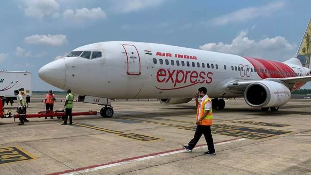 labour ministry issues show cause notice to air india express: report