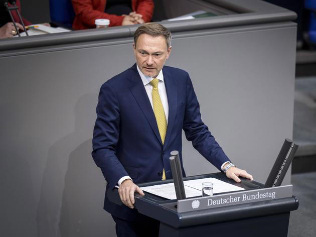 Christian Lindner (FDP), Bundesminister der Finanzen, bei der Debatte zum Nachtragshaushaltsgesetztes