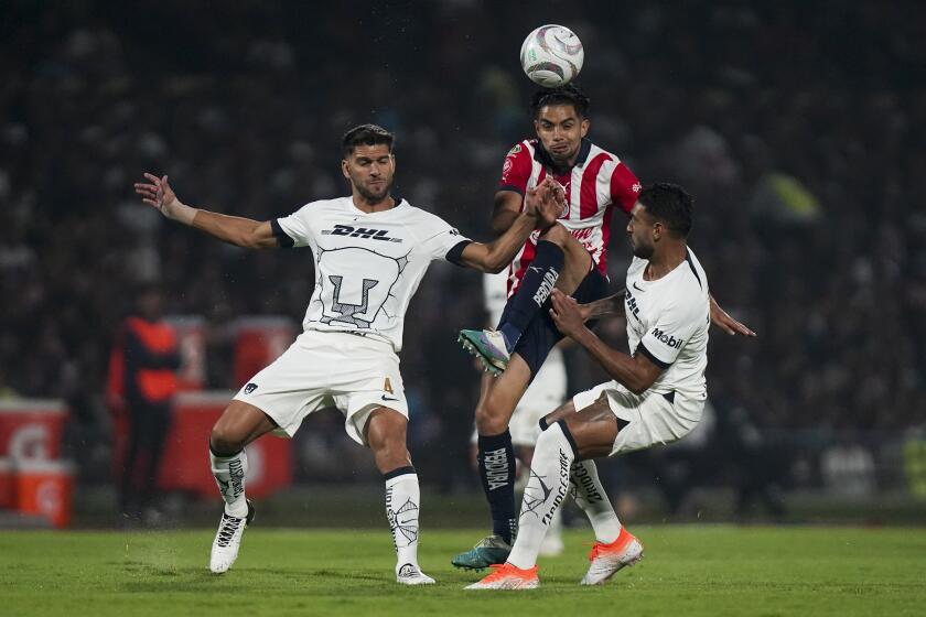 Pumas Golea A Chivas Y Se Clasifica A Semifinales Del Apertura Mexicano