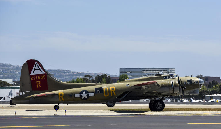 SANTA ANA, CALIFORNIA – MAY 09: Robert Pinkston arrives in Santa Ana flying a Boeing B-17 Flying Fortress “u201cNine O Nine”u201d WWII Heavy Bomber on Wednesday, May 9, 2018. This is the only B-24 in the world that can still fly. The vintage Boeing B-17 crashed on Oct. 1, 2019, at the end of a runway while attempting to land at Bradley International Airport in Connecticut. (Photo by Jeff Gritchen/MediaNews Group/Orange County Register via Getty Images)”n