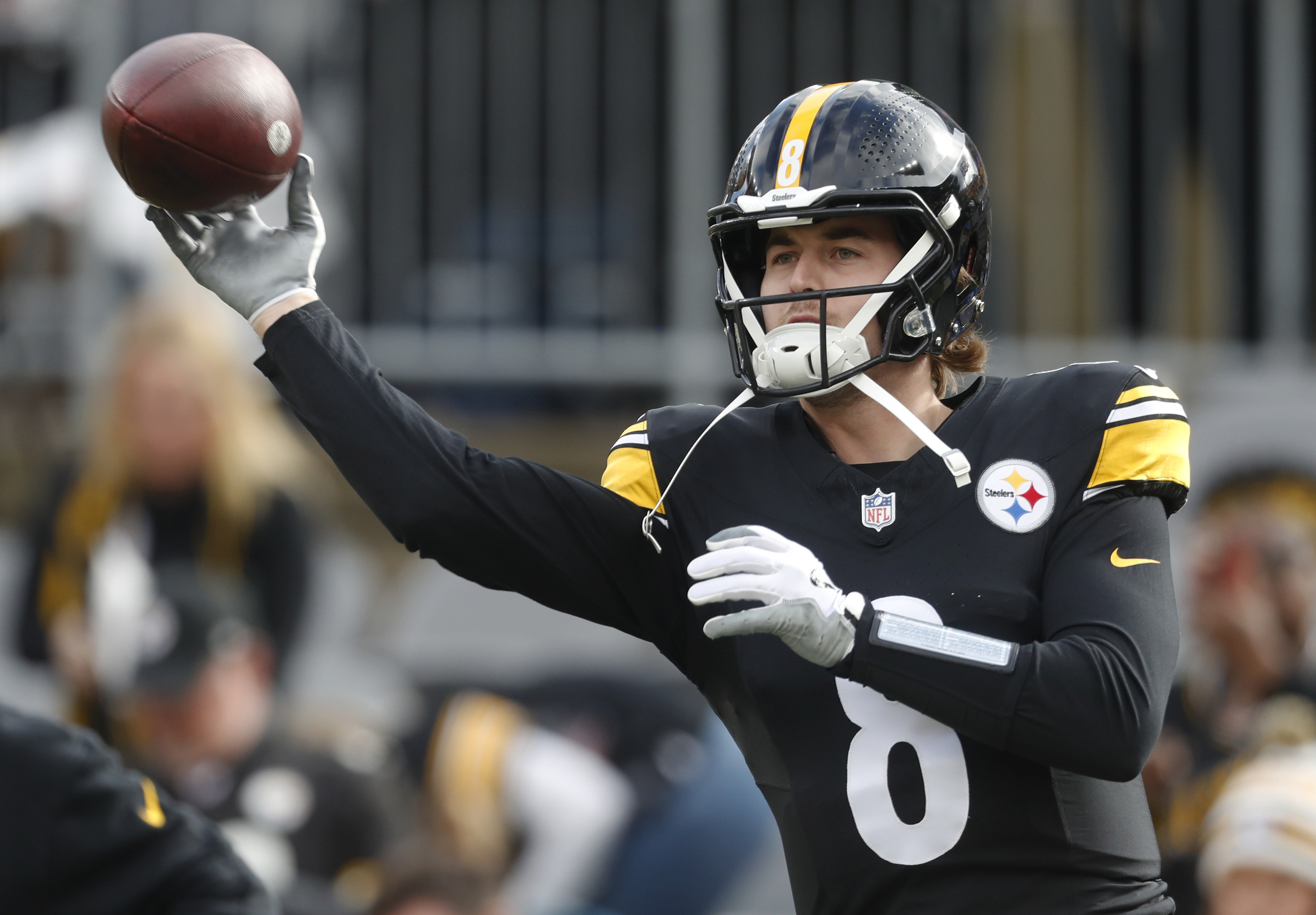 steelers qb kenny pickett to undergo ankle surgery