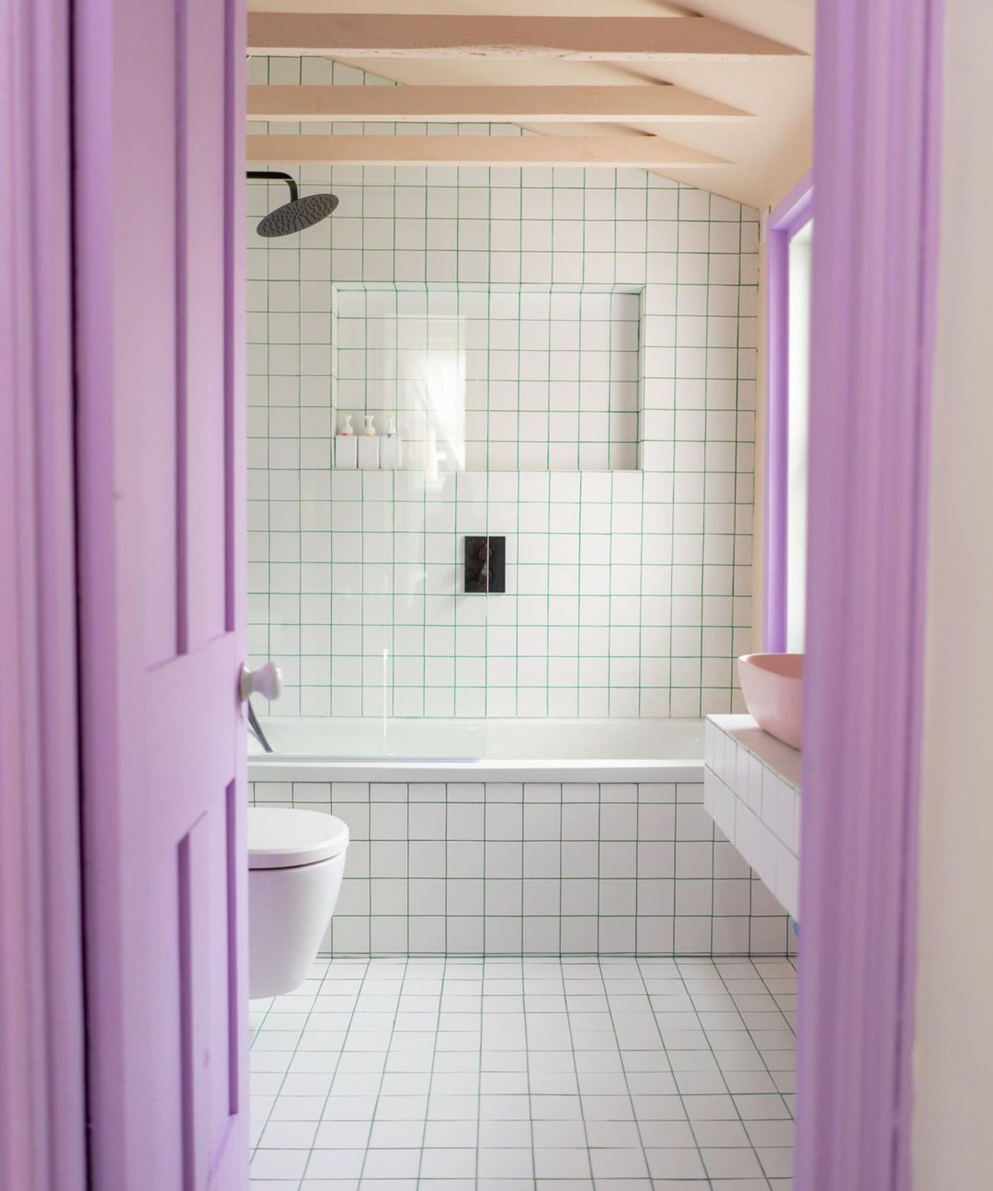 8 Minimalist Small Bathroom Ideas To Keep Things Simple