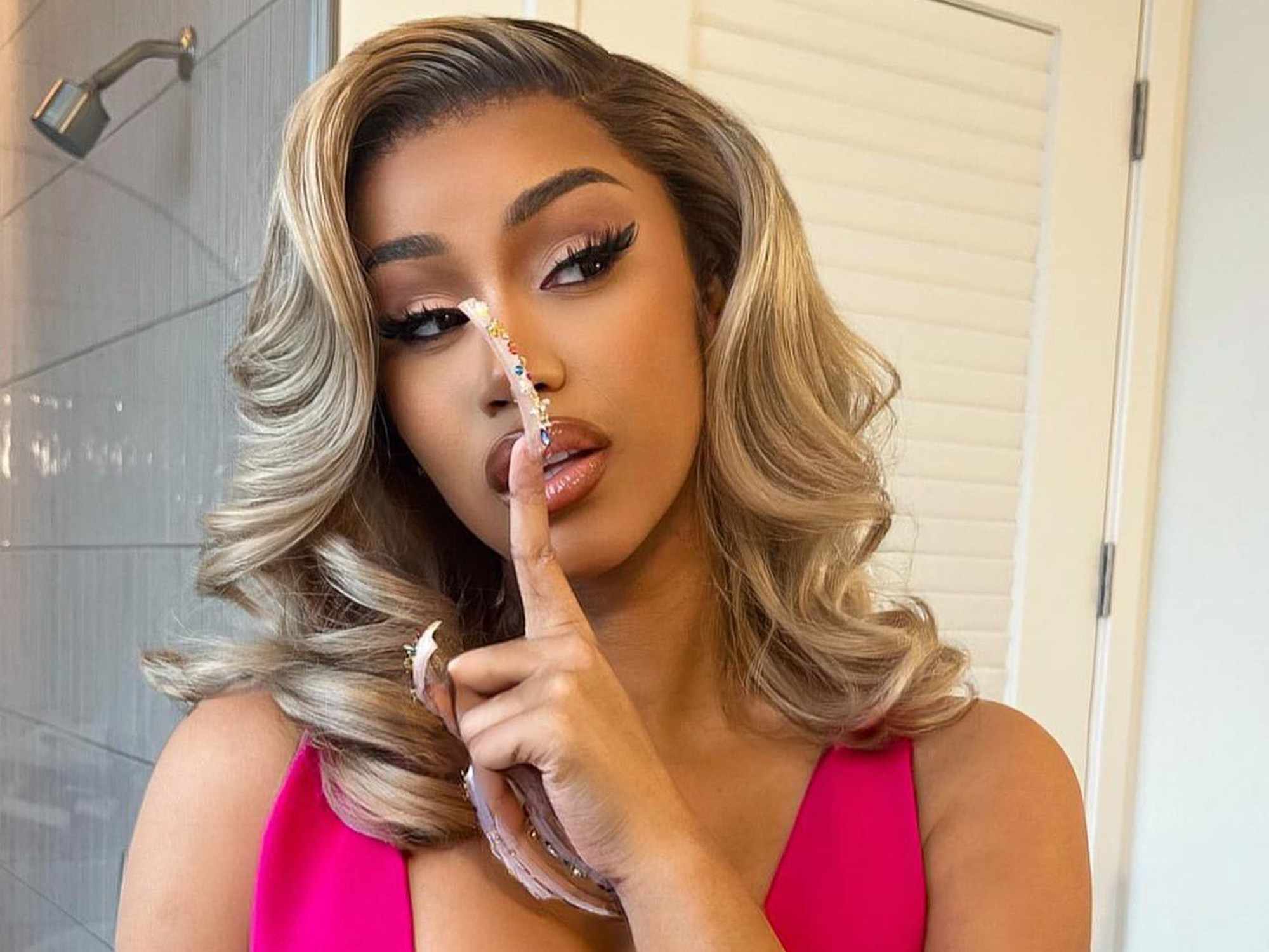 Cardi B Just Tried The Super-Skinny '90s Eyebrow Trend