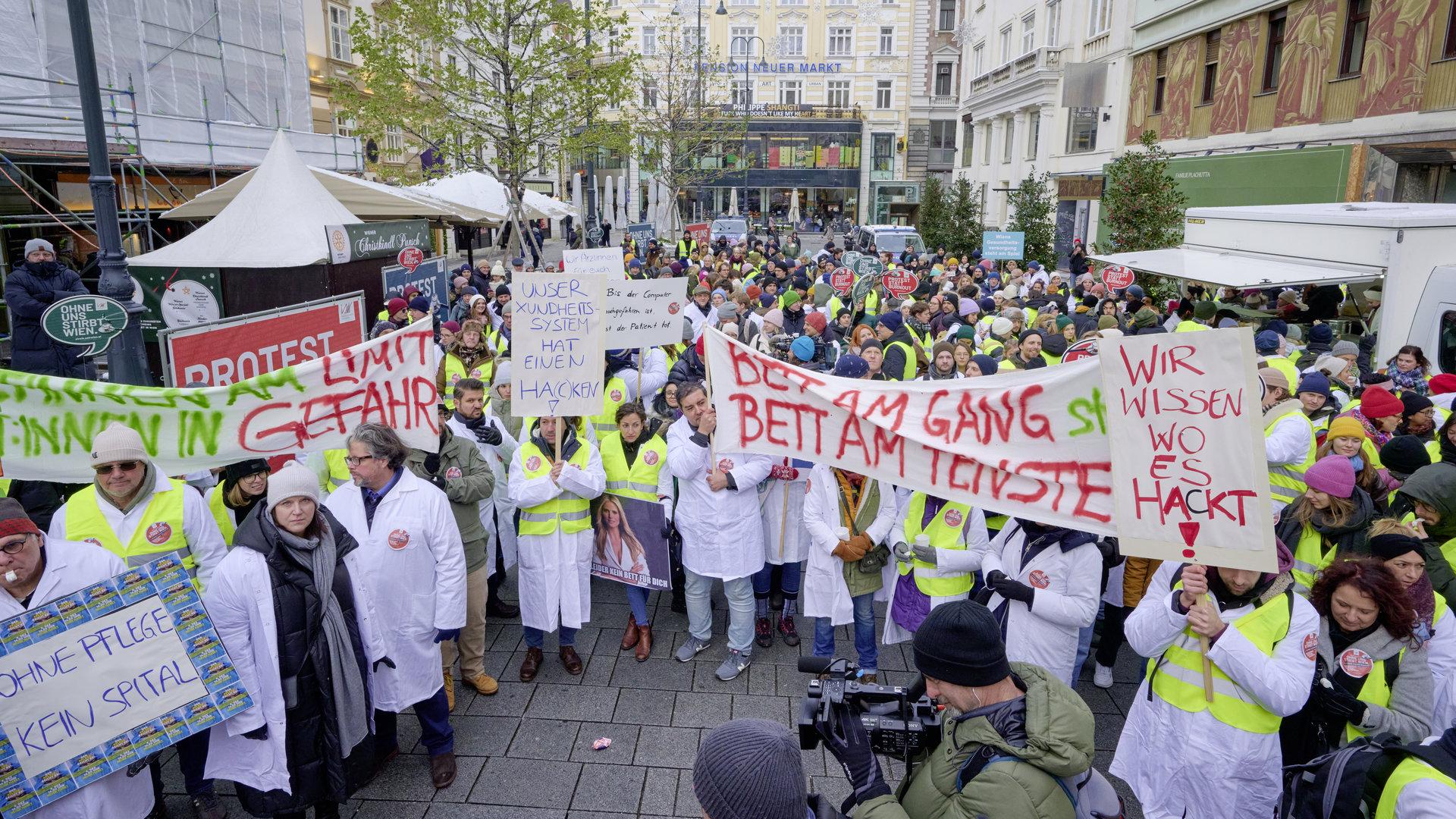 Ärzte-Demo In Wien: Ein Protestmarsch Als Gratwanderung