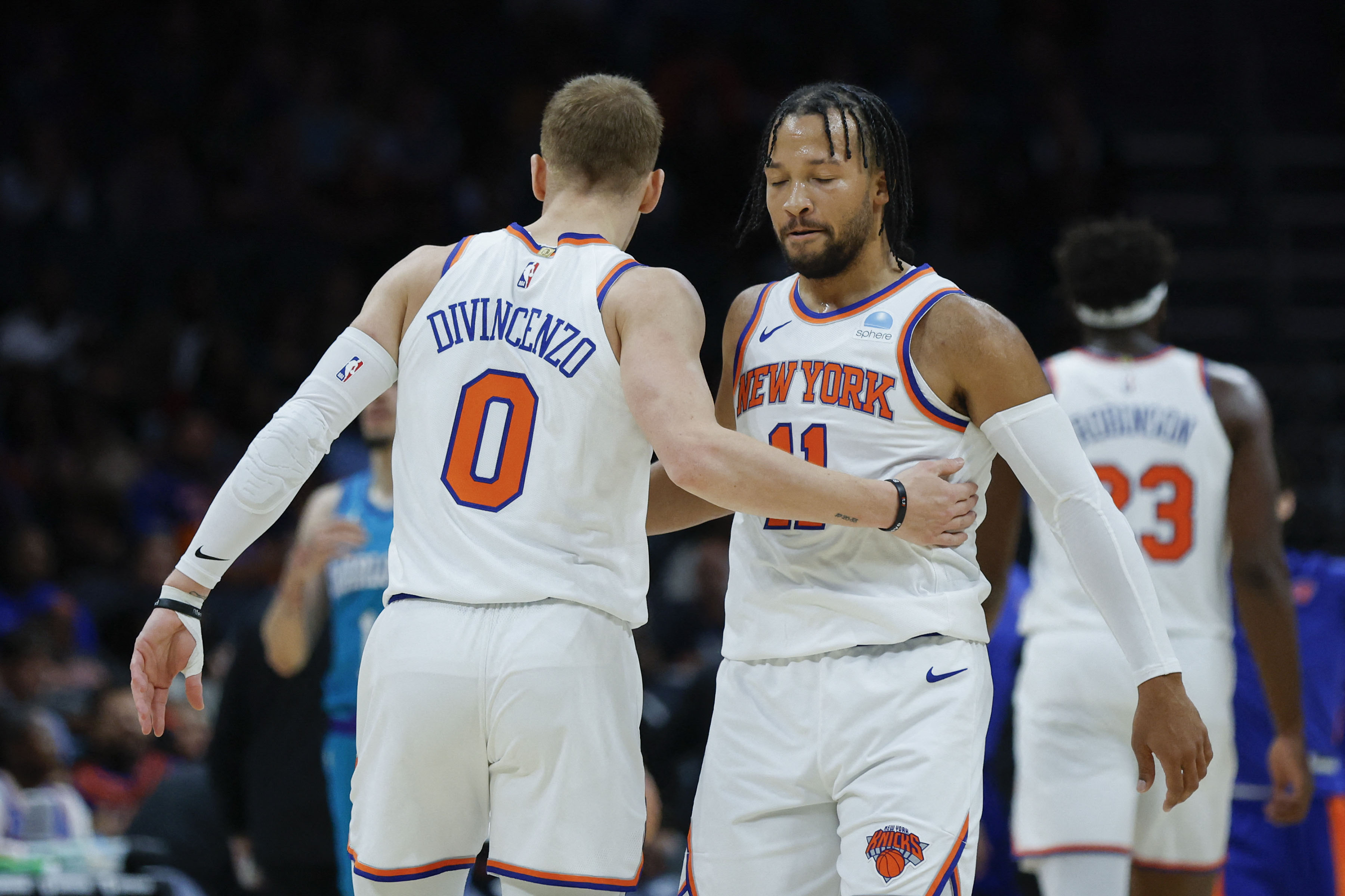 Jalen Brunson, Donte DiVincenzo Propel Knicks Past Hornets