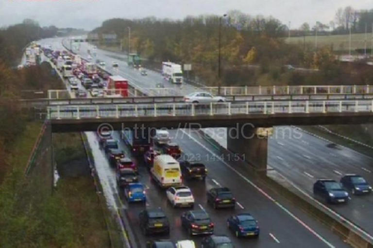 CCTV motorway traffic camera of the M1 Northbound Motorway - J31,