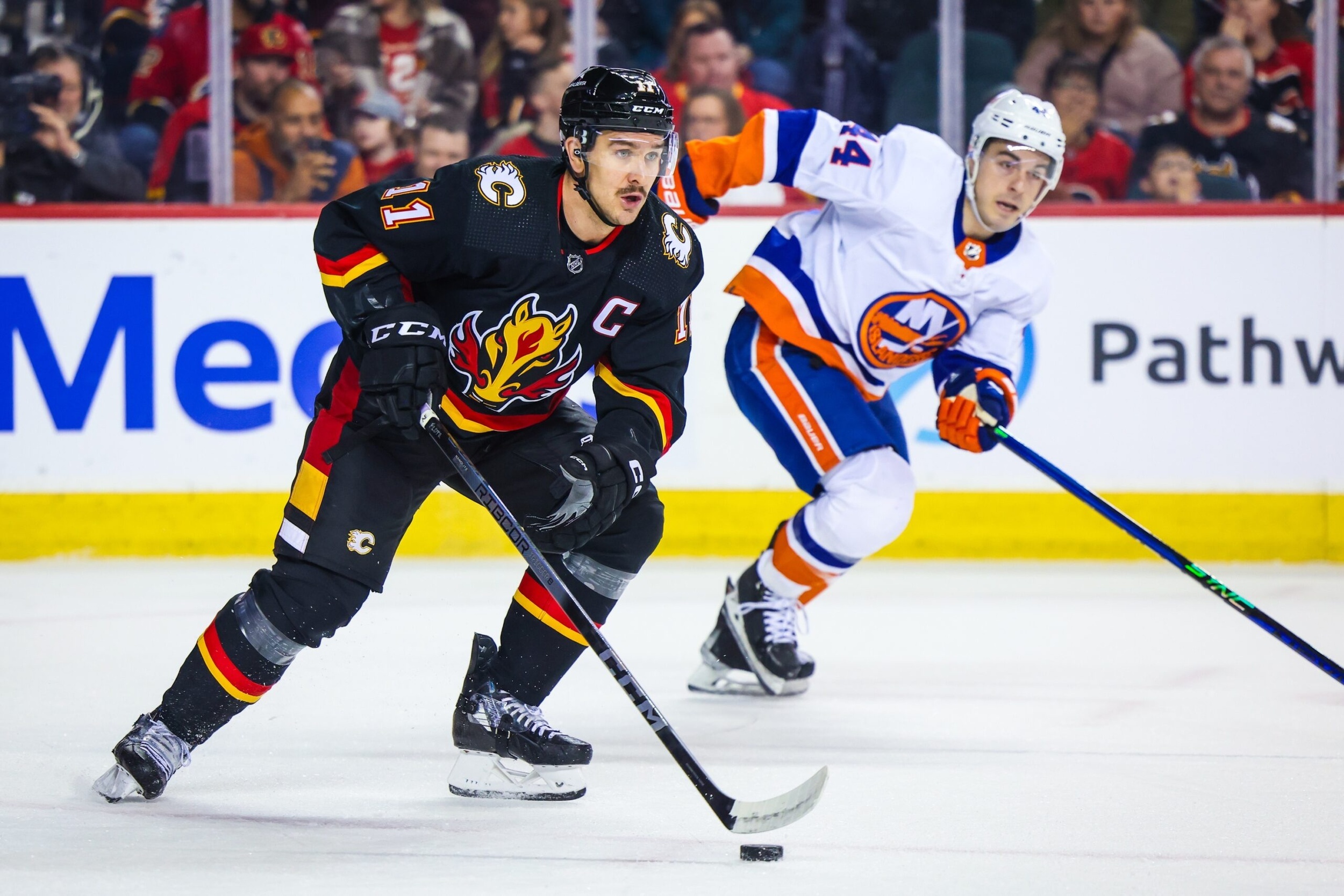 Captain Mikael Backlund Reaches 500 Points With The Calgary Flames 