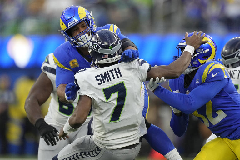 Grading the Seahawks in their 17-16 loss to the Rams
