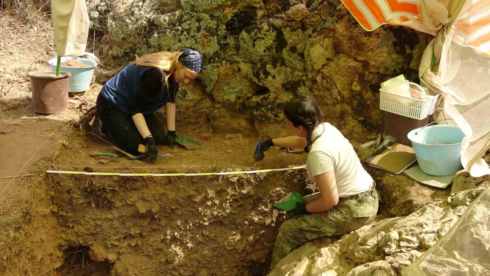 (özel) 86 bin yıllık mağarada 20 bin bulguya ulaşıldı