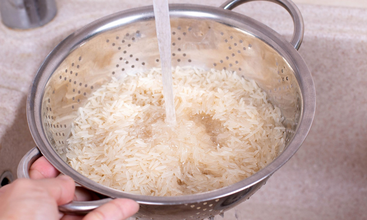 πότε πρέπει να πλένετε το ρύζι πριν το μαγείρεμα
