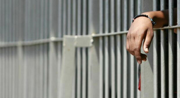 Verona, detenuto 30 enne si suicida in carcere: doveva scontare solo tre mesi