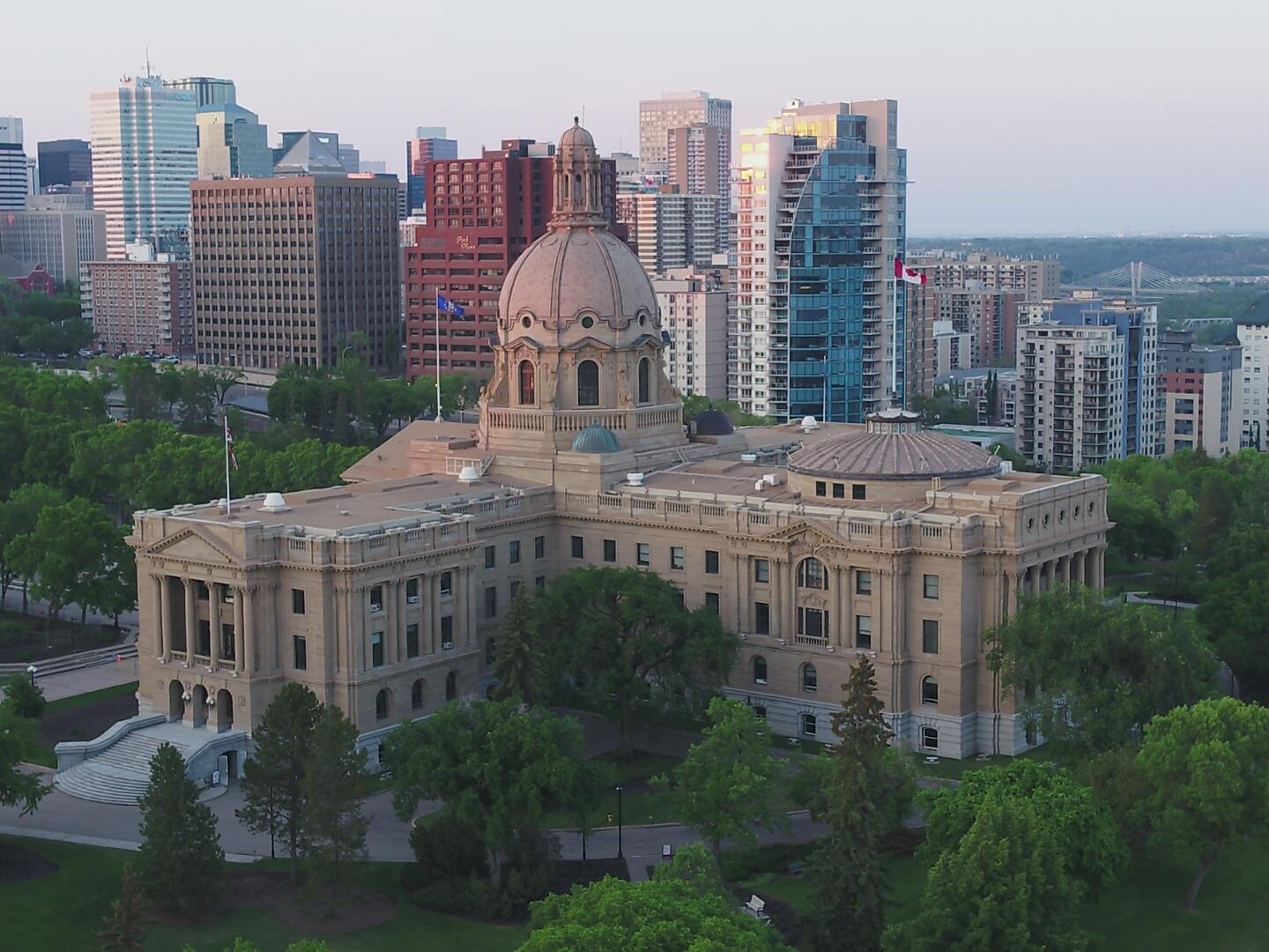 L’Assemblée Législative De L'Alberta Aura Siégé 34 Jours En 2023