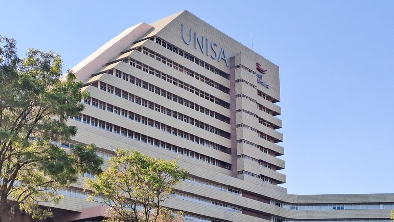 nzimande drops plan to place unisa under administration