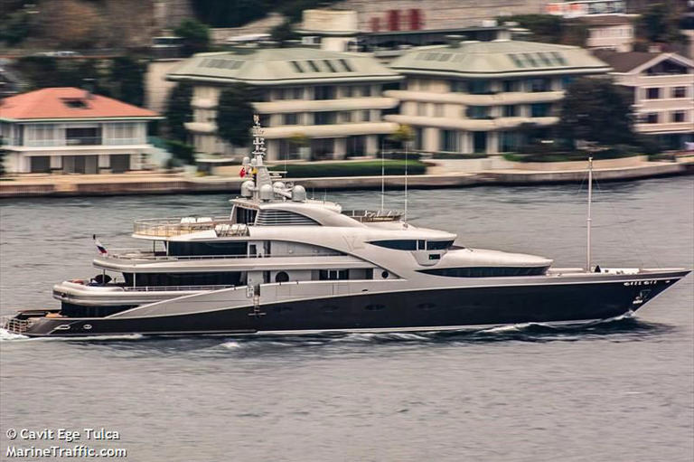 Victoria - Putin's yacht