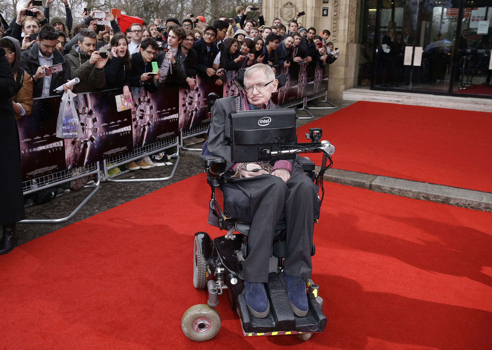 Los vaticinios que hizo Stephen Hawking sobre el fin del mundo