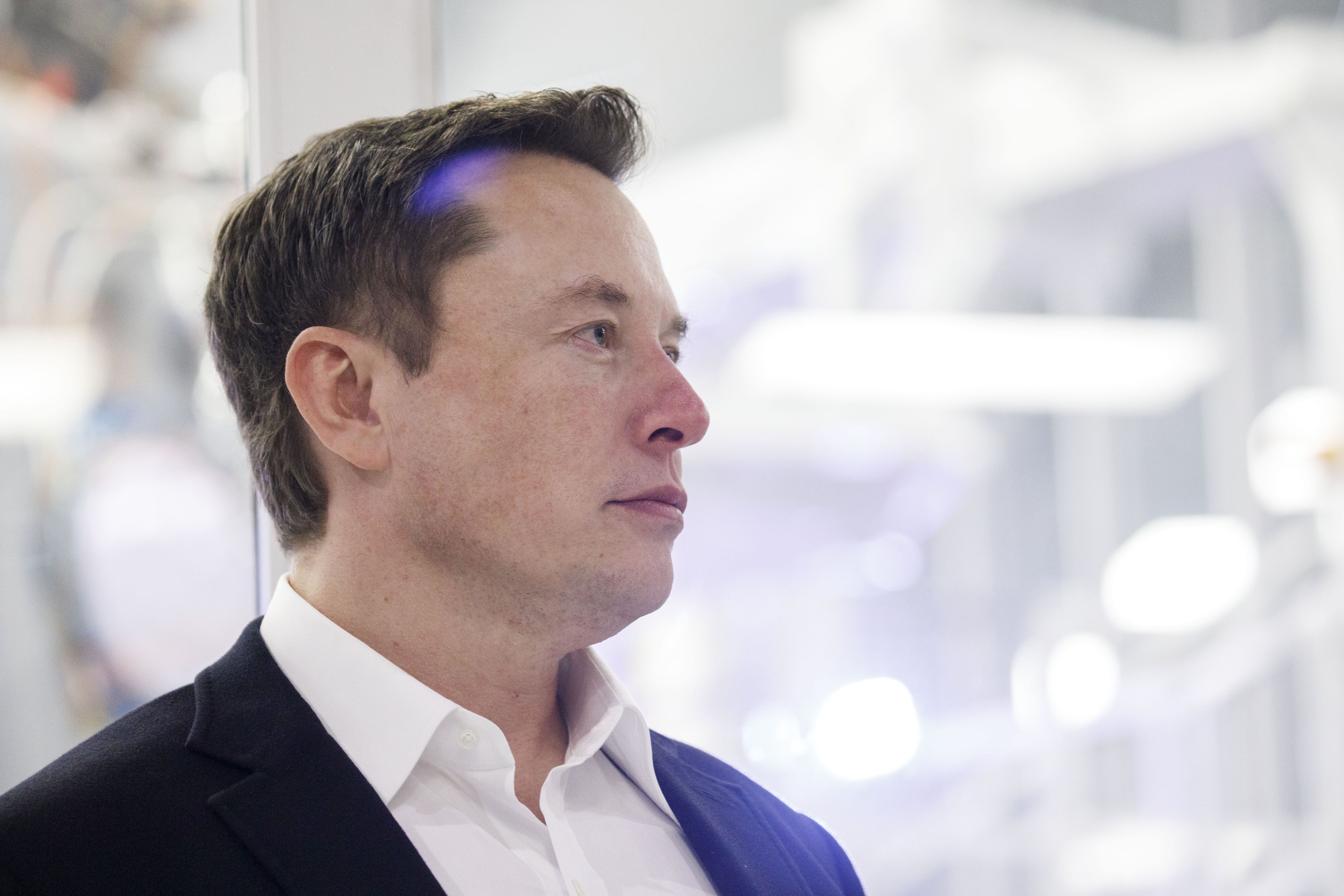 musk’s x sues media matters over pro-nazi content link
