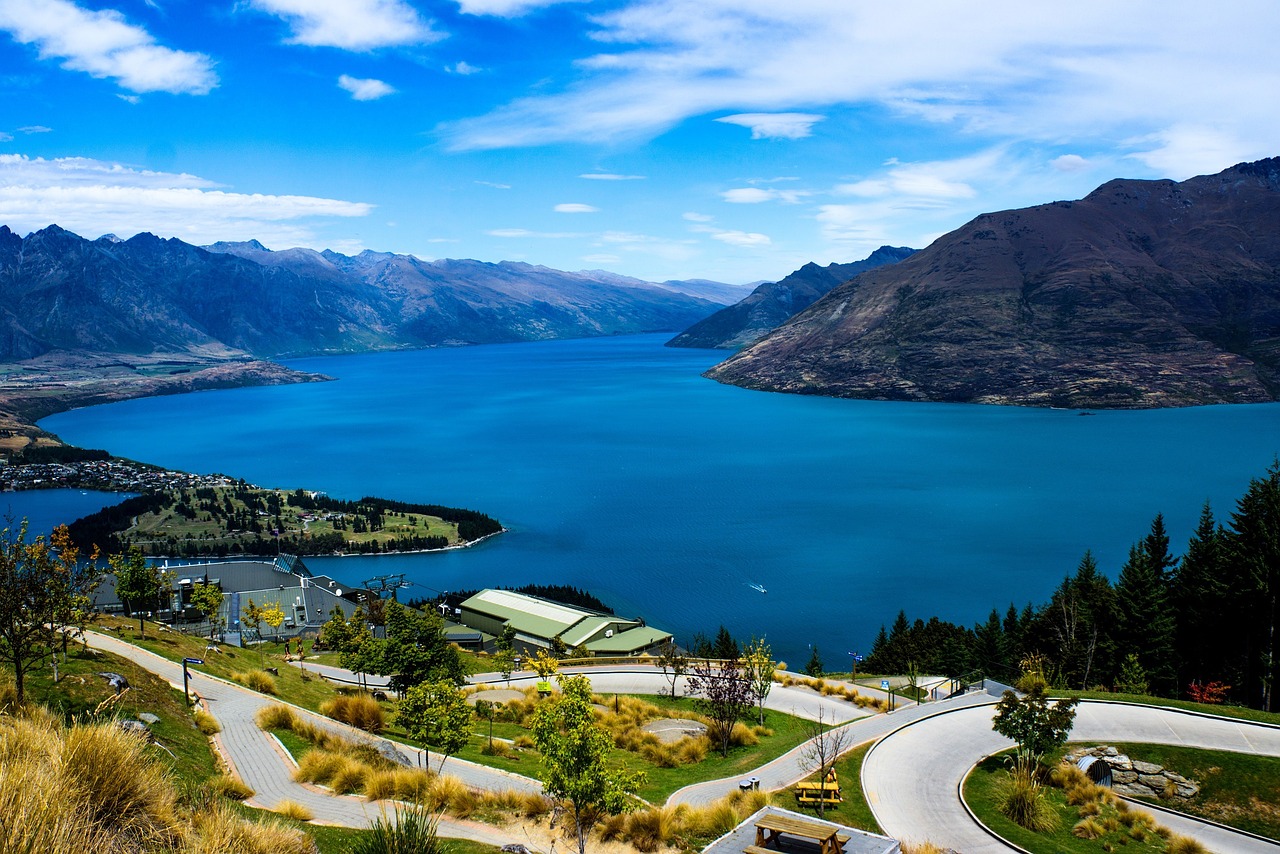 <p>For adventurous families, Queenstown is a paradise. Whether it's bungee jumping for the brave-hearted, jet boating, or exploring the stunning landscapes of Middle Earth, there's something for everyone. Plus, the Kiwi Birdlife Park is a must-visit for animal lovers.</p>