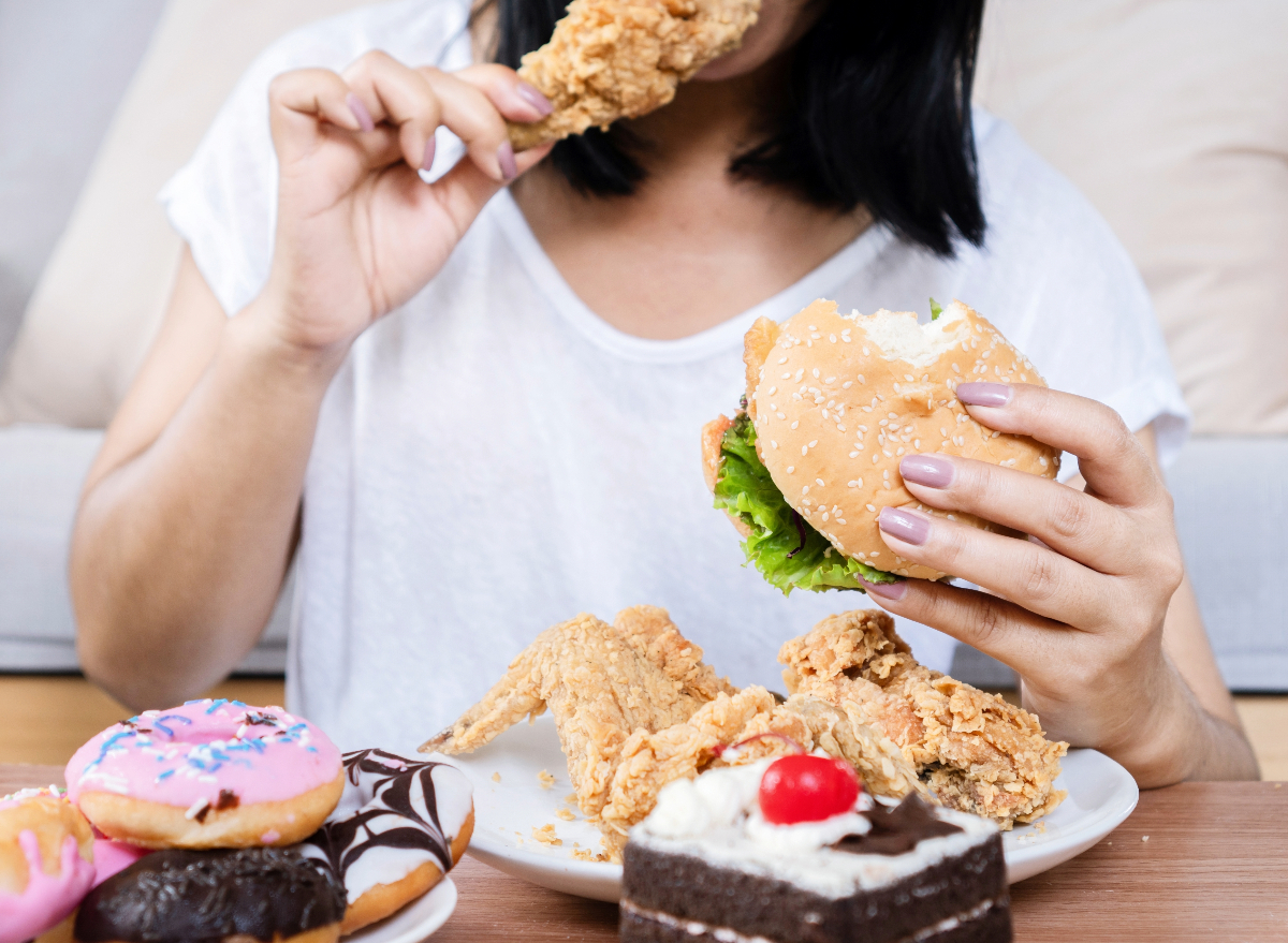 The 12 Worst Eating Habits For Your Metabolism