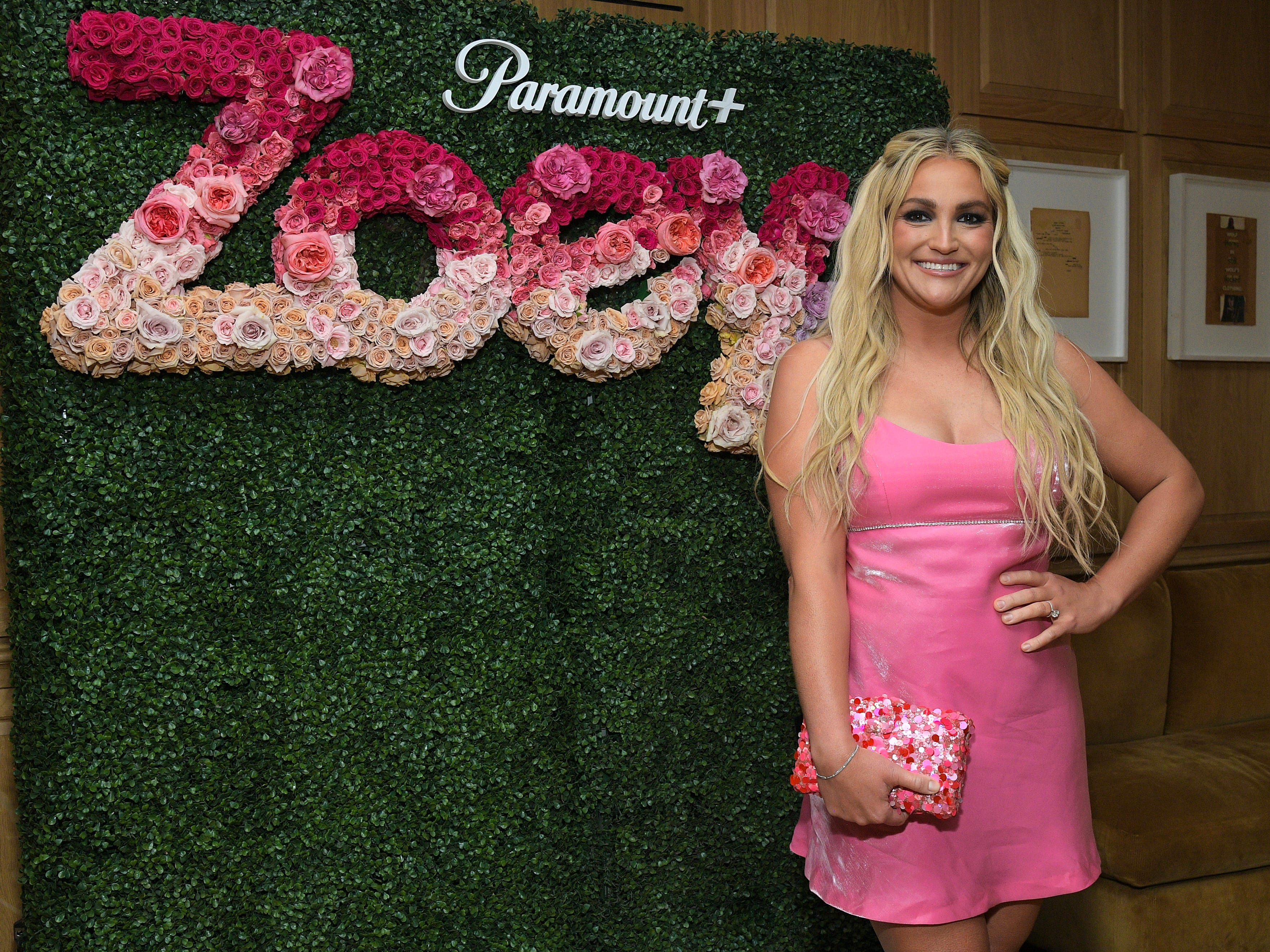 Jamie Lynn Spears cries recalling how 'people' didn't want her to have