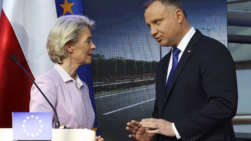união europeia dá luz verde a pagamento dos fundos de recuperação à polónia
