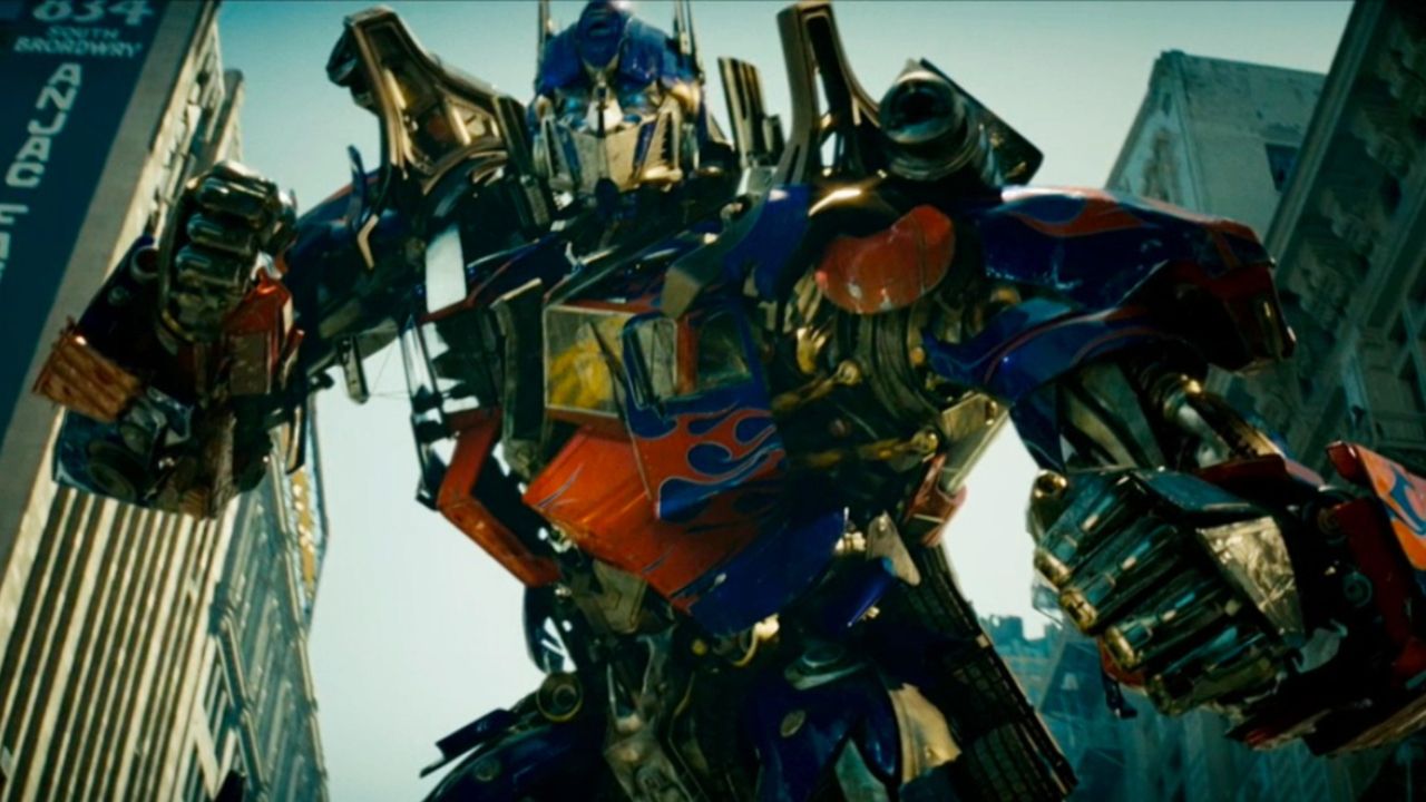 <p>                     Michael Bay wowed audiences in 2007 when he brought the Transformers to the big screen with a live-action film. The Shia LaBeouf and Megan Fox franchise-starter earned over $709 million worldwide. The critical reaction was a bit mixed on the film, however, as it holds a rotten score of 57% on Rotten Tomatoes. (The audience score is much higher, at 85%).                   </p>