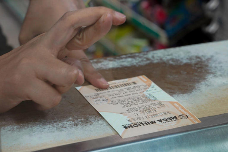 Who won 2024's first Mega Millions drawing? See winning numbers for the