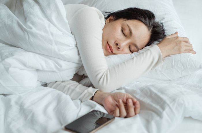 dile chau al insomnio: la fruta rica en melatonina que te hará dormir como un bebé