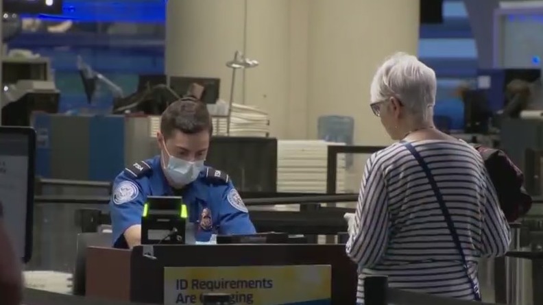 TSA Predicts Record Crowds During The Holidays