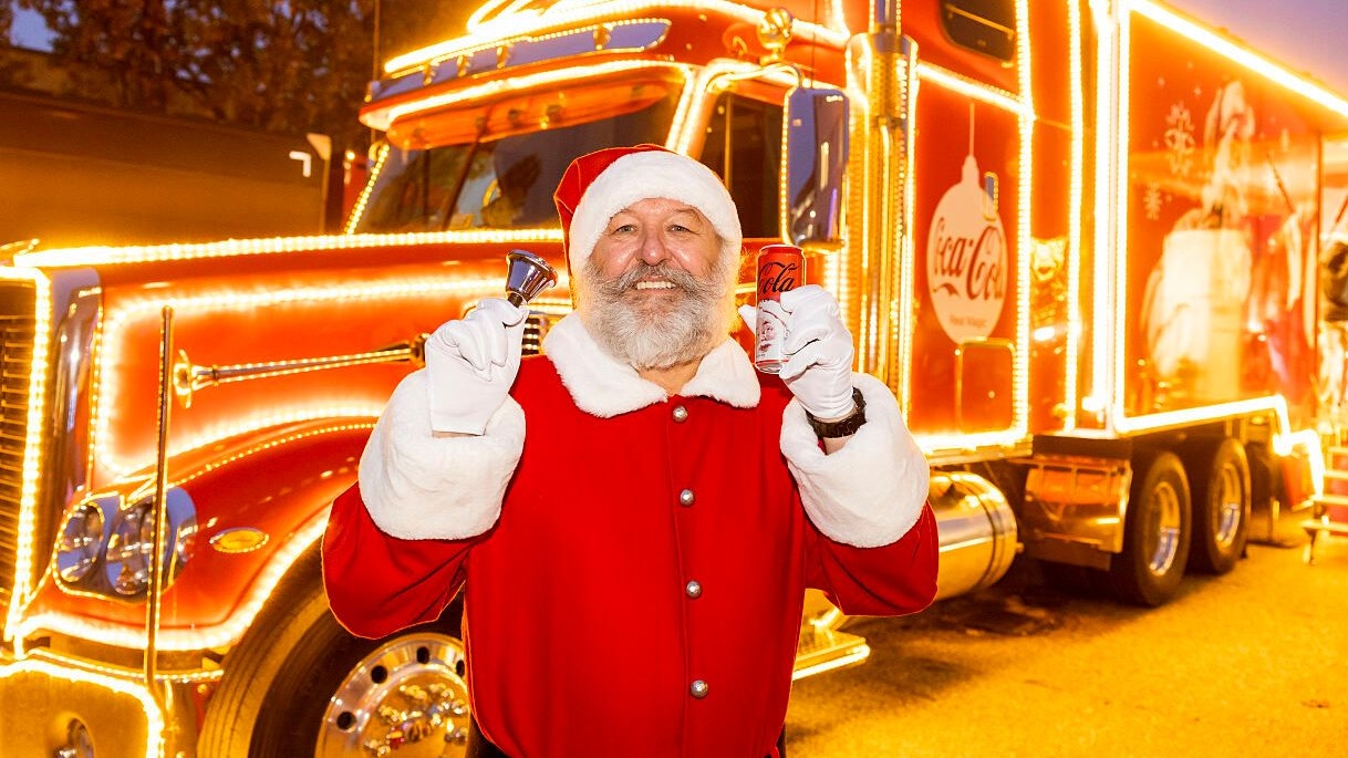 coca cola truck tourt durch's land, hält 6 mal in wien
