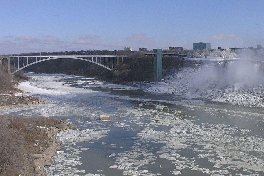 FBI Investigating After Deadly Car Explosion On Bridge At U S Canada   AA1kn9vz.img