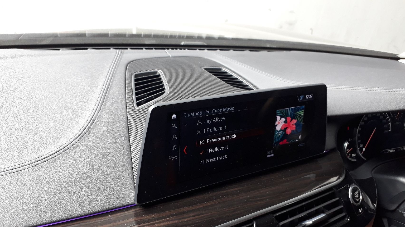 surround speaker bisa bikin audio mobil punya suara lebih megah