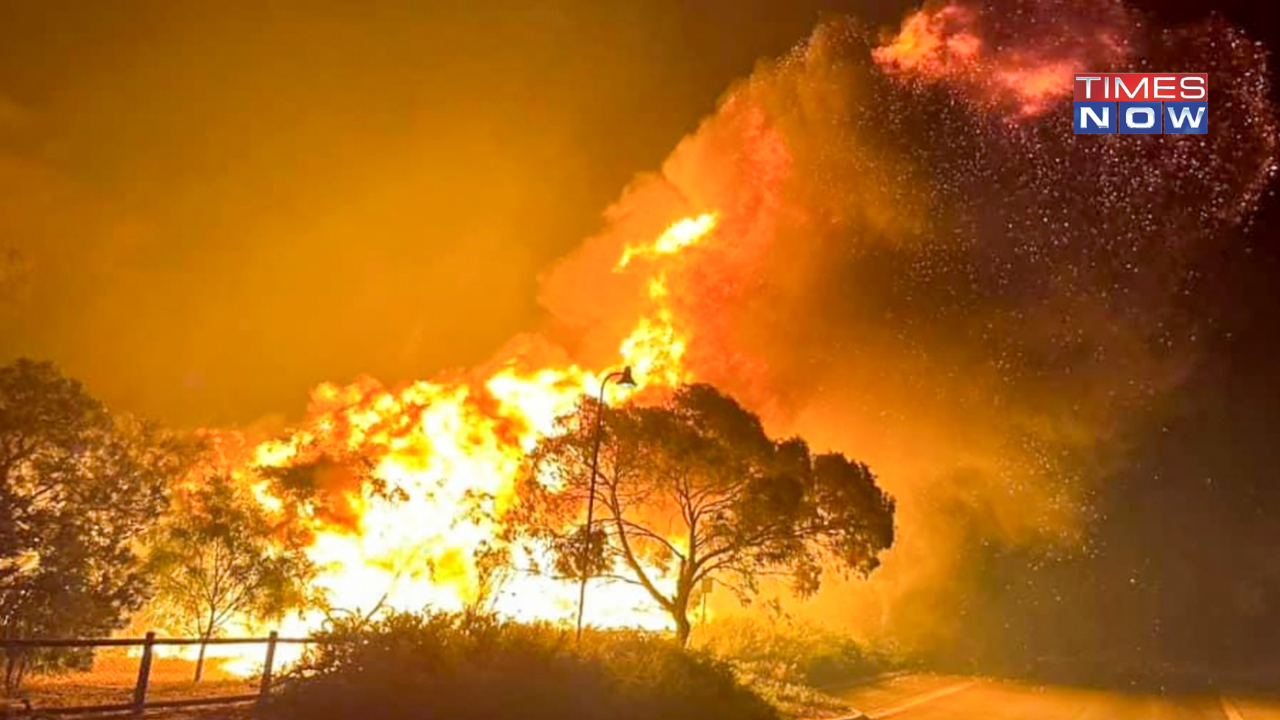 australia wildfires: western australia bushfire 'out of control', won't be extinguished 'for days'