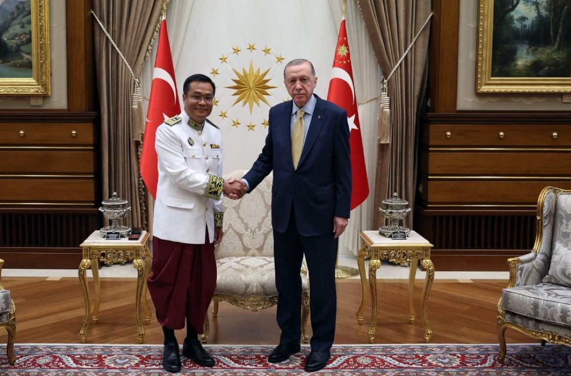 cumhurbaşkanı erdoğan, kamboçya büyükelçisini kabul etti