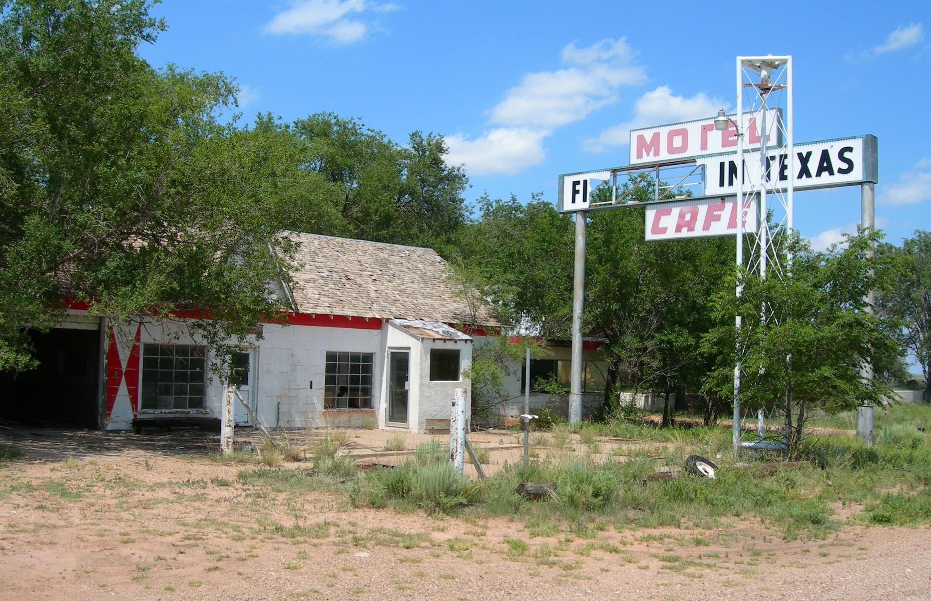 <p>Uniquely positioned on the state line between Texas and New Mexico, Glenrio began life as a railroad town in 1903. A stopping point on the Rock Island and Pacific Road, the quaint town was once home to a motel, grocery stores, service stations and cafes.</p>