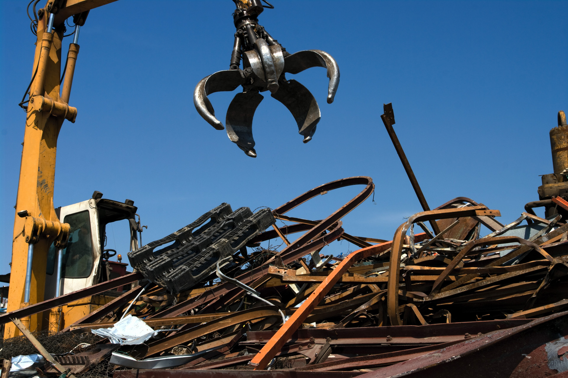 Then and now: incredible abandoned home transformations