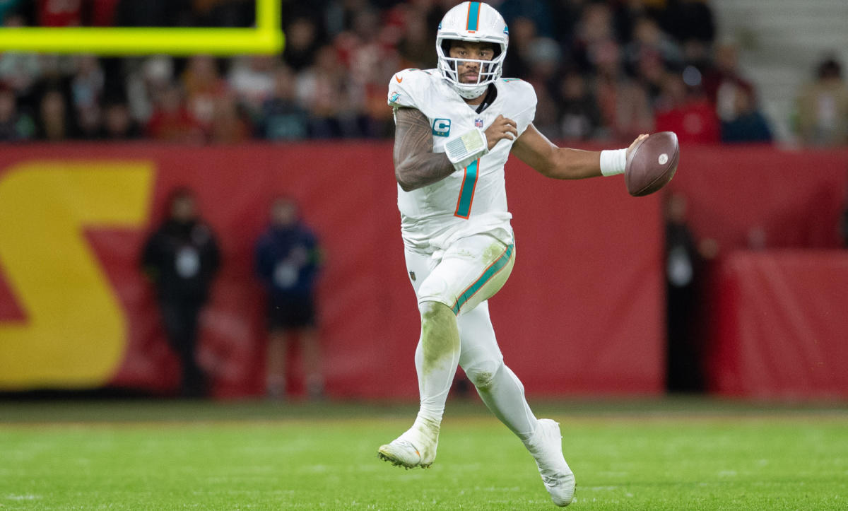 how to, amazon, black friday, how to watch today's miami dolphins vs. new york jets nfl black friday game: livestream options, kickoff time