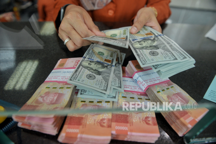 Imbal Hasil Obligasi AS Naik, Rupiah Lunglai Hari Ini