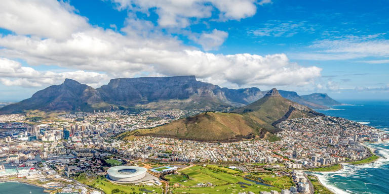 The ELLE travel guide to Cape Town, South Africa including where to stay, eat, drink, visit and safari.
