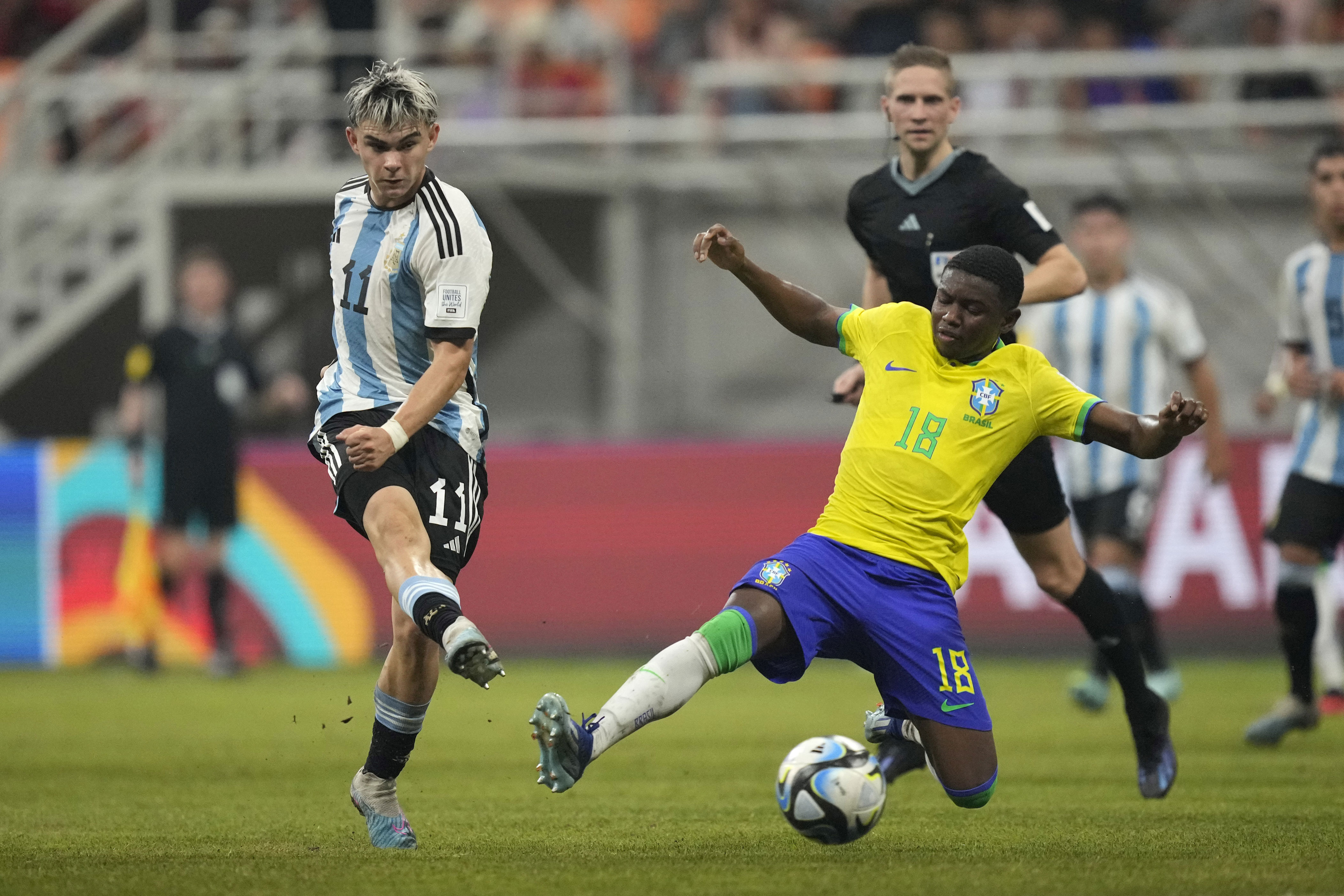 echeverri herjet med brasil da argentina vant 3-0 i vm-kvartfinalen